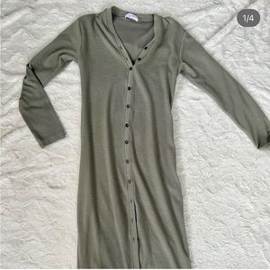 Oak and fort body con sage green dress